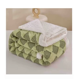 Sherpa pléd zöld–fehér rombusz mintával 200×220 cm ZF-Z200